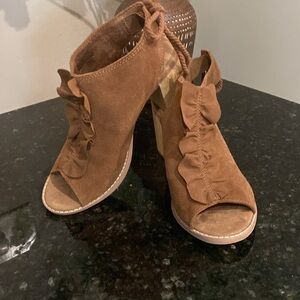 Tom’s Chocolate Suede Sandals